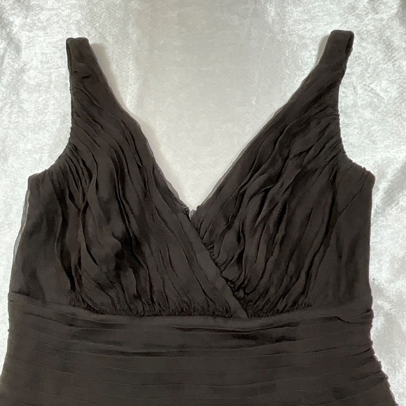 Tadashi Petite 6P 100% Silk Brown Cocktail Dress Ruched V-Neck Midi Evening - Picture 5 of 14